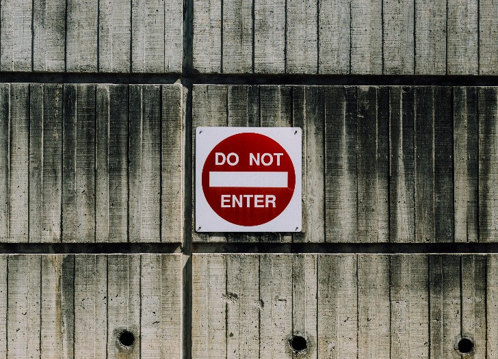 Vehicles registered in the Republic of Belarus are officially prohibited from participating in road traffic in the Republic of Latvia